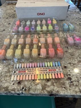 DND Diva Coquette Collection 36 set laquer